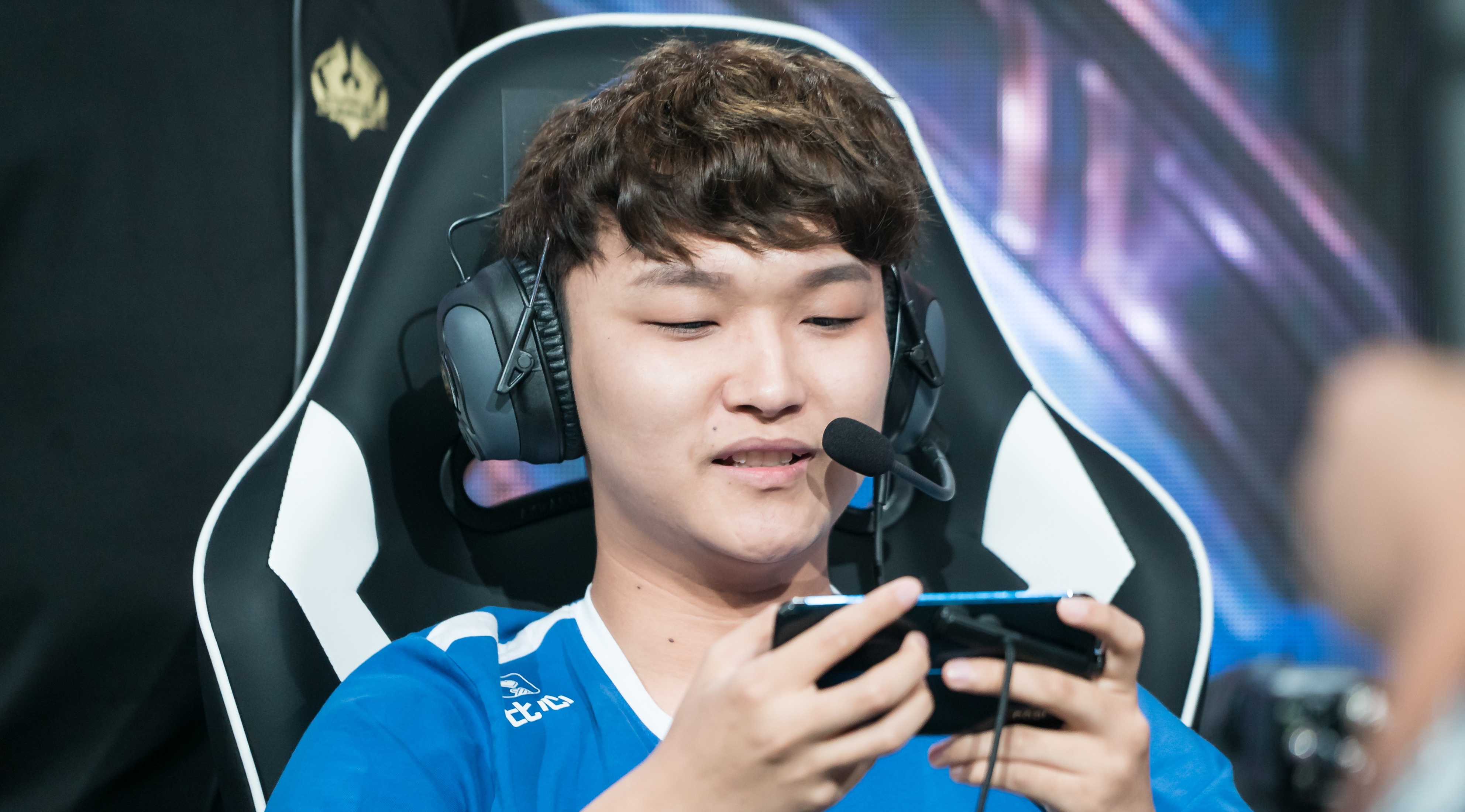 九游体育-穆古鲁扎遭遇十持续失利，RNG教练压力巨大！